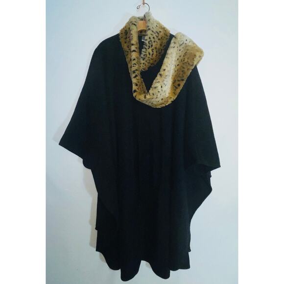 East 5th Faux Fur Trim Wrap - One Size Fits Most - Very Thick & Cozy! - Picture 1 of 6